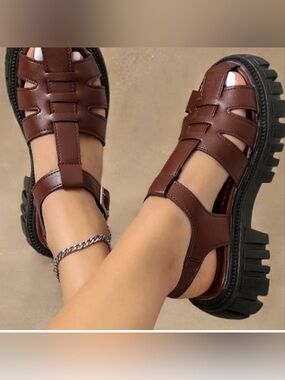 Women’s Brown Fisherman Sandals